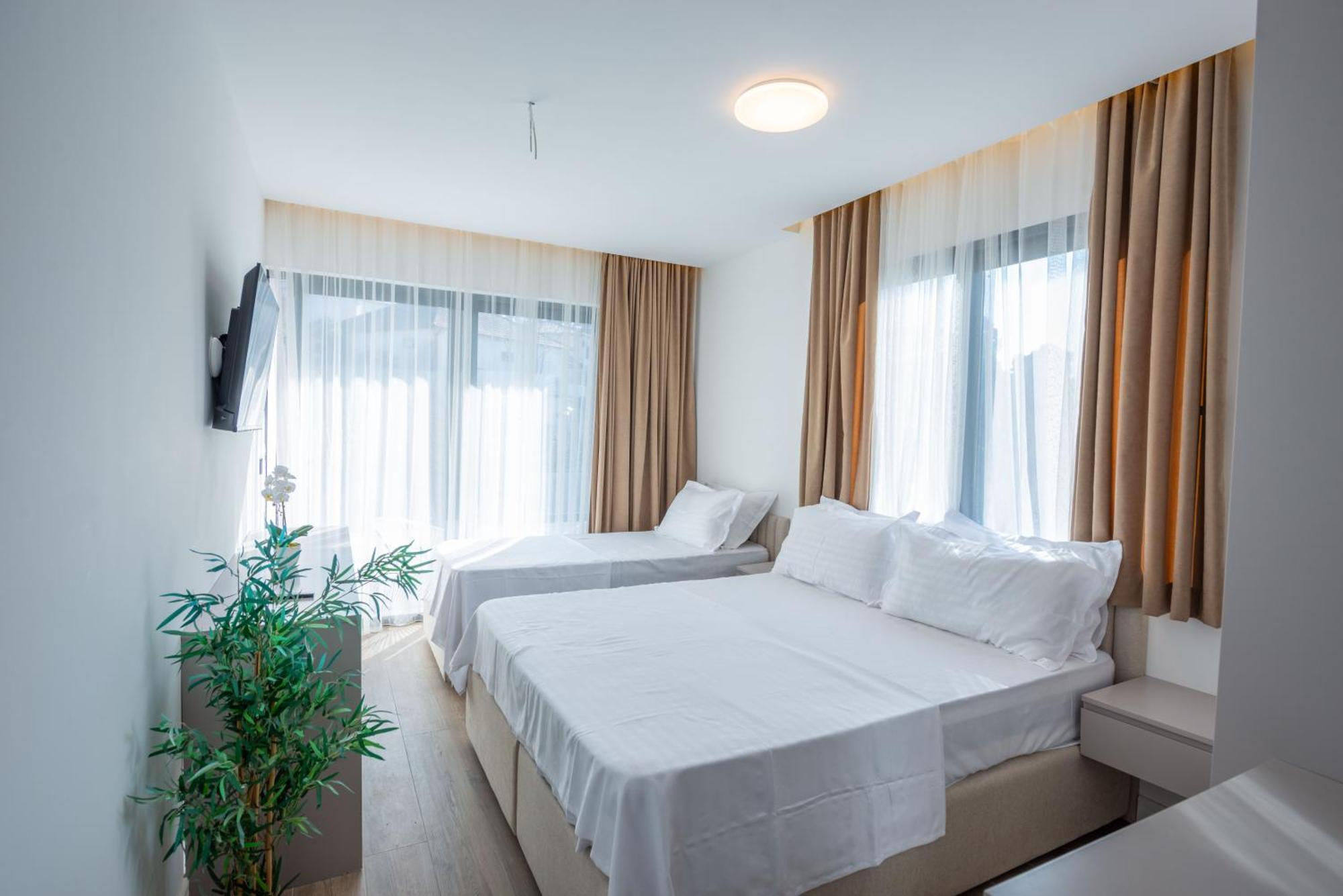 Botanica Boutique Hotel Улцинь Экстерьер фото