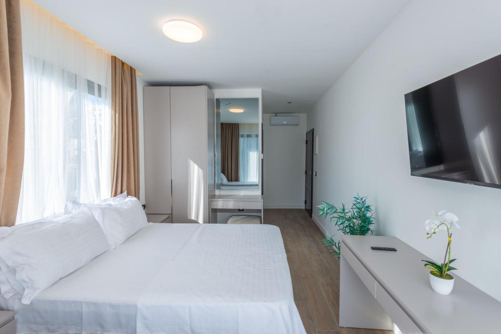 Botanica Boutique Hotel Улцинь Экстерьер фото