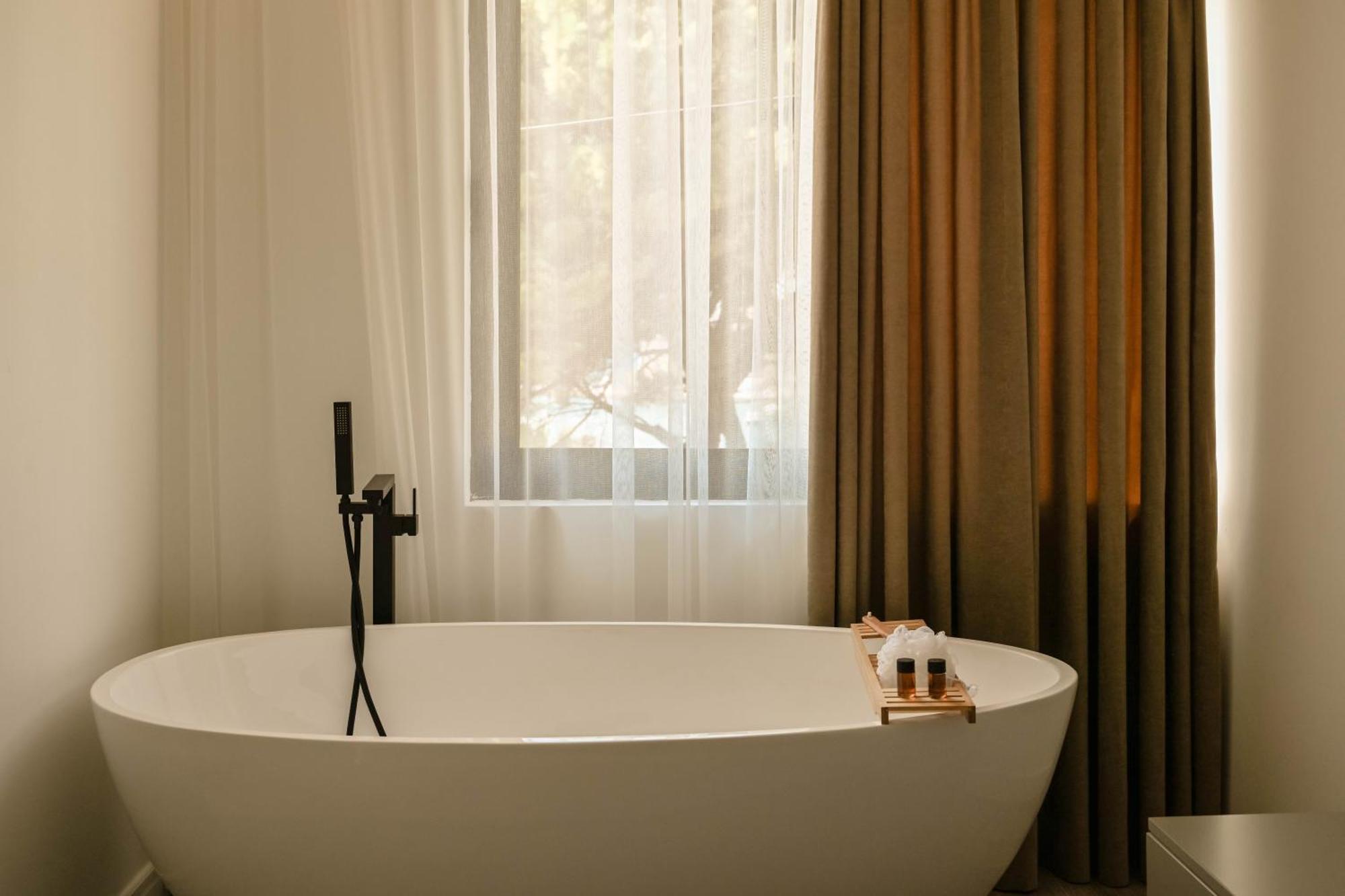 Botanica Boutique Hotel Улцинь Экстерьер фото