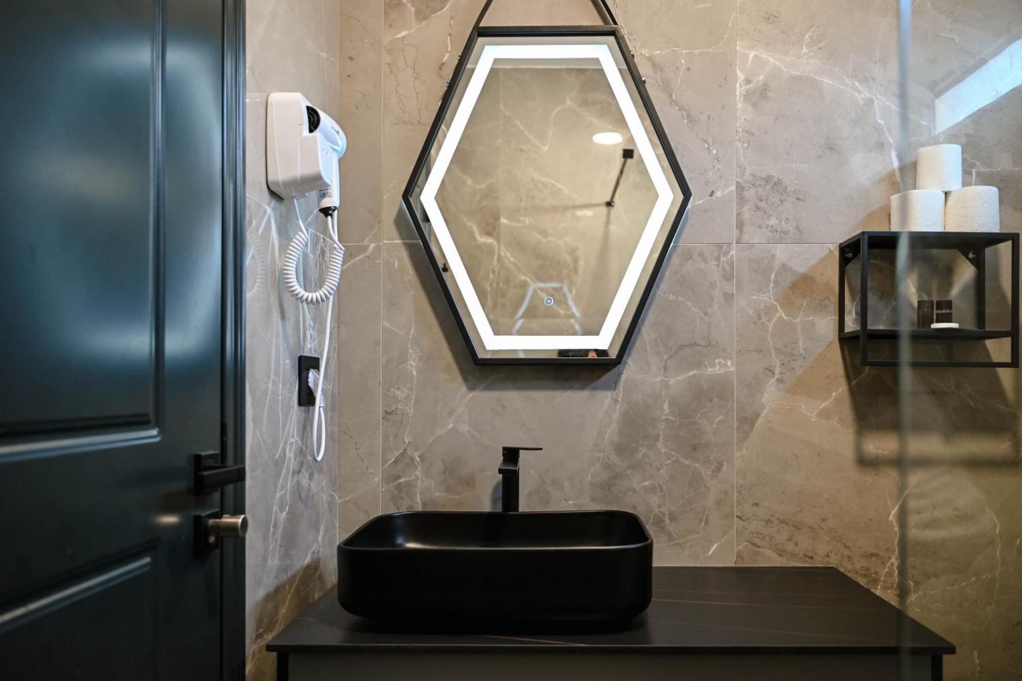 Botanica Boutique Hotel Улцинь Экстерьер фото