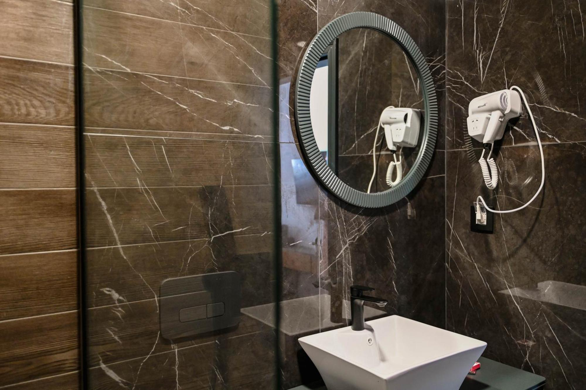 Botanica Boutique Hotel Улцинь Экстерьер фото