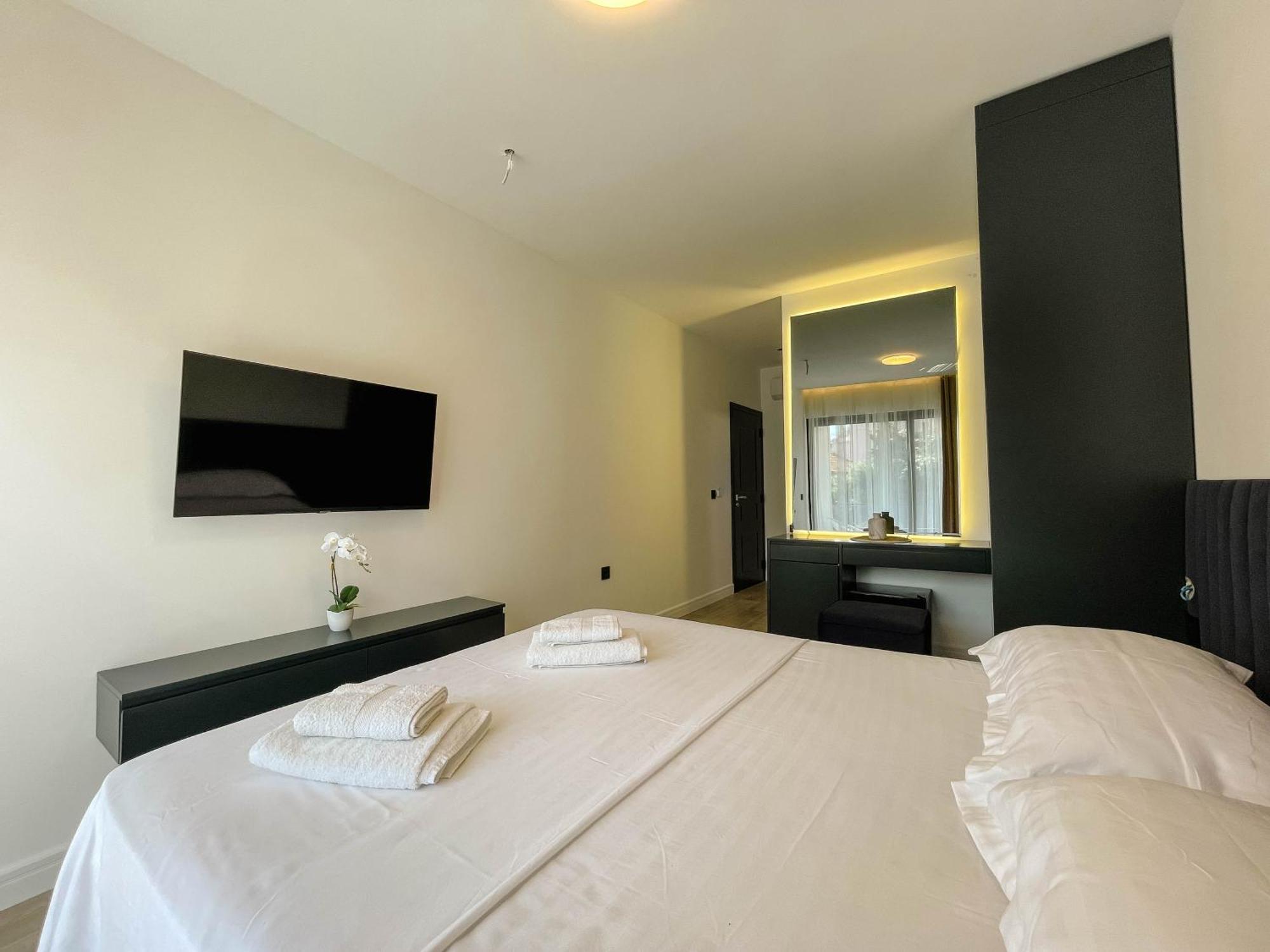 Botanica Boutique Hotel Улцинь Экстерьер фото